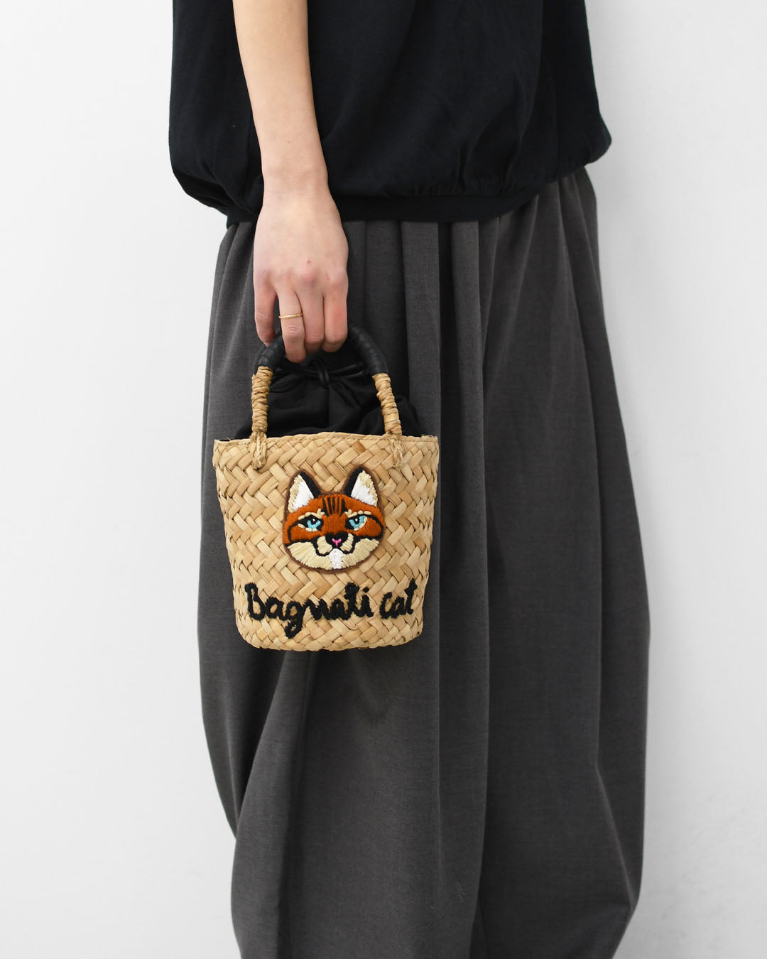 BAGMATI [バグマティ] アニマル刺繍ミニカゴバッグ [BBK26-SS45] カゴバッグ・刺繍・アニマル・猫・ハンドバッグ・LADY'S [2026SS]