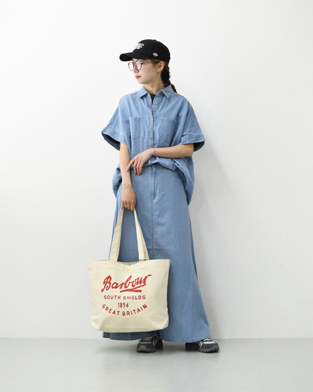 Barbour [バブアー] script tote bag  [UBA0752] スクリプト ロゴトートバッグ・トートバッグ・コットンキャンバス・ロゴバッグ・綿・MEN'S / LADY'S [2026SS]