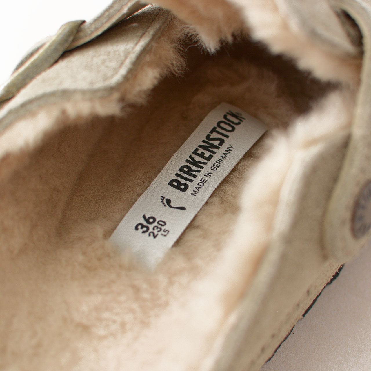 BIRKENSTOCK [ビルケンシュトック正規販売店] Boston Shearling LEVE-Narrow- 幅狭 [1028299] ボストン シアリング スエードレザー [2024AW]