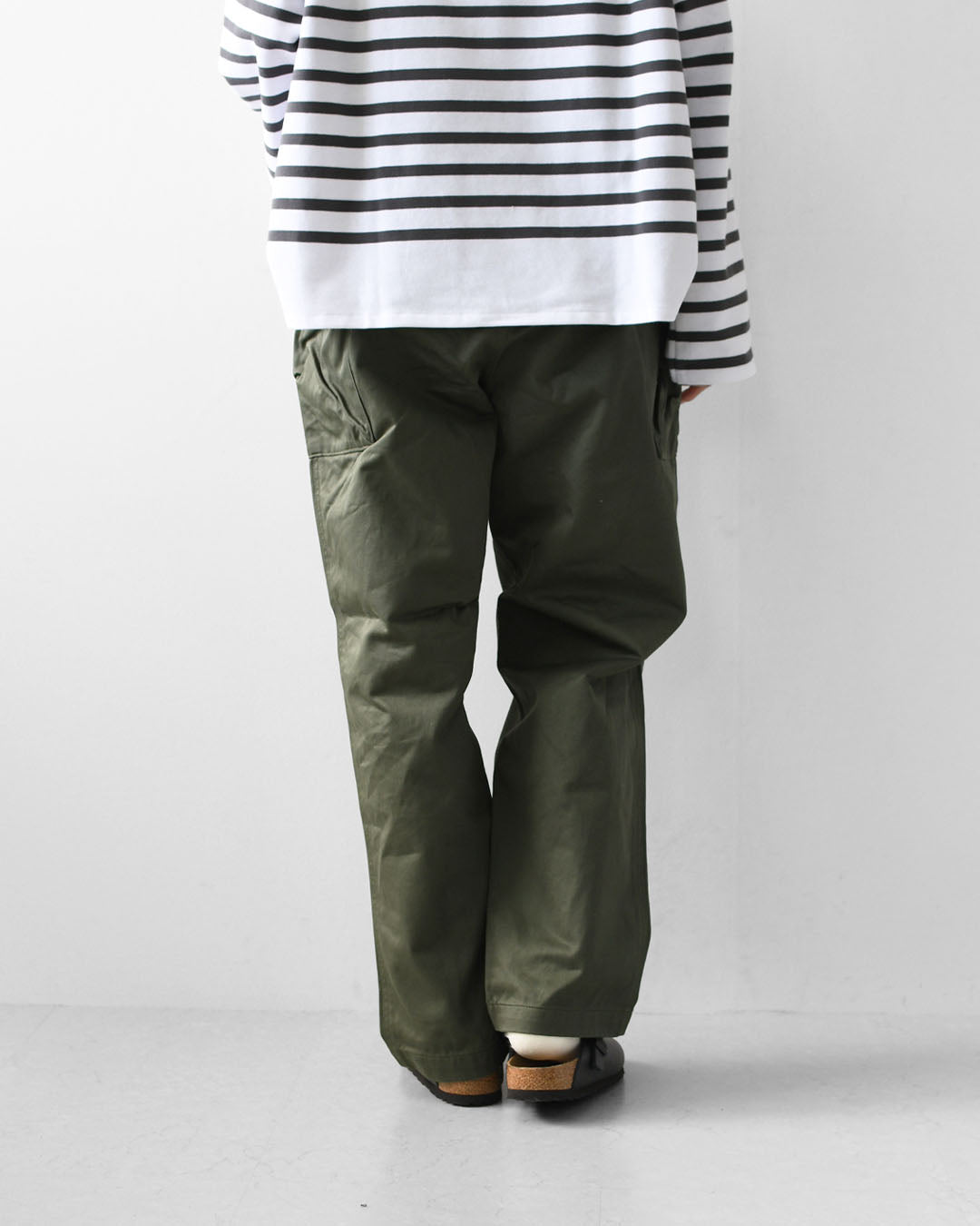 DELICIOUS [デリシャス] Military Easy Pants [DP9777] アーバンミリタリートラウザーズ・タックパンツ・ツータック・フォーマル・きれい目パンツ・スラックス・センタープレス・MEN'S [2026AW]