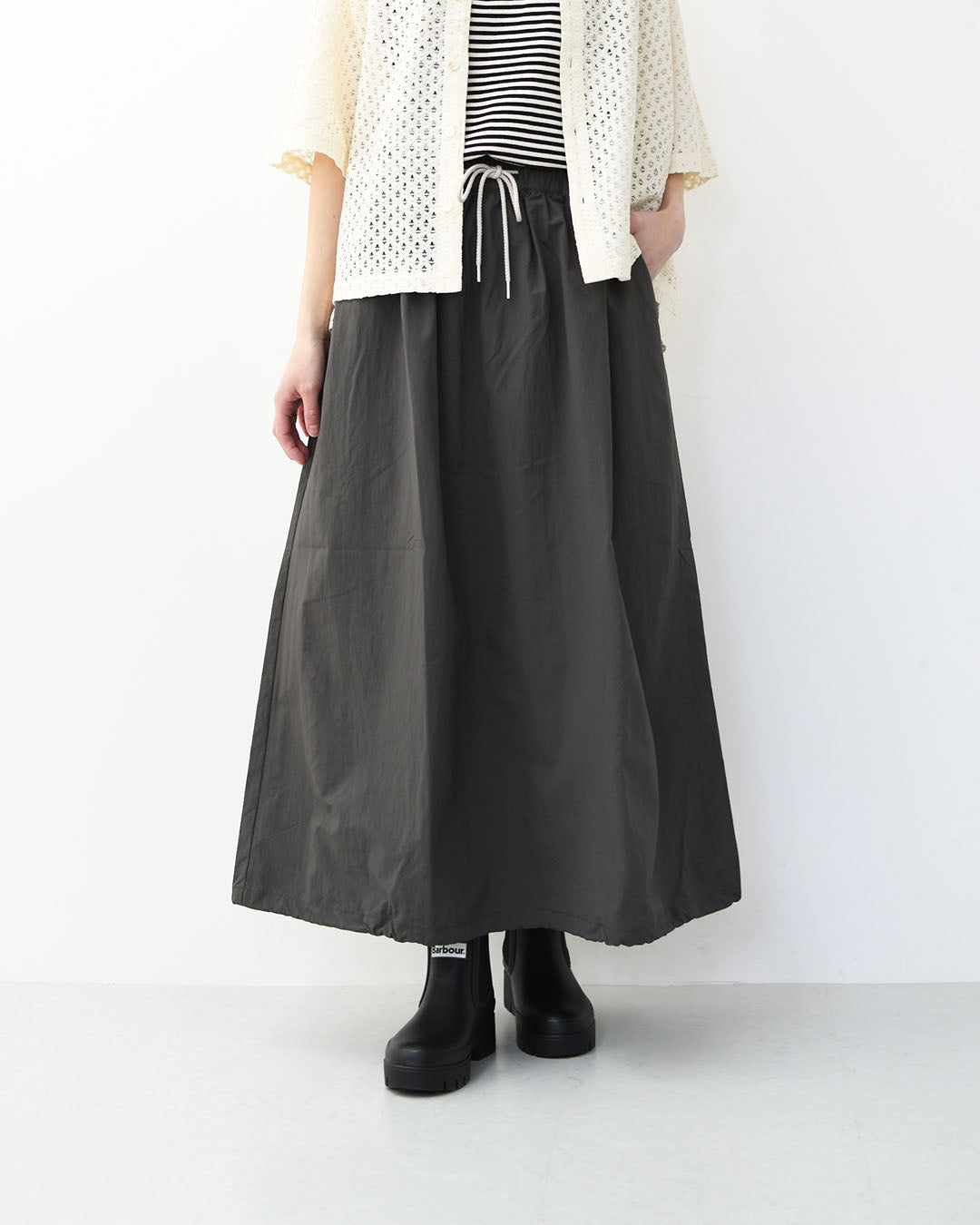 DELICIOUS [デリシャス] Urban Long Skirt [DSK01251] アーバンロングスカート・ロングスカート・ナイロンスカート・キャンプ・アウトドア・LADY'S [2026SS]