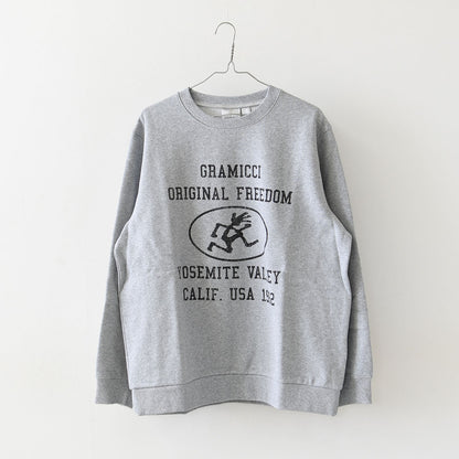 Gramicci [グラミチ] YOSEMITE VALLEY SWEATSHIRT [g6fm-j092] ヨセミテ バレー スウェットシャツ・グラフィック・クルーネック・プルオーバー・グラフィックプリント・MEN'S [2026AW]