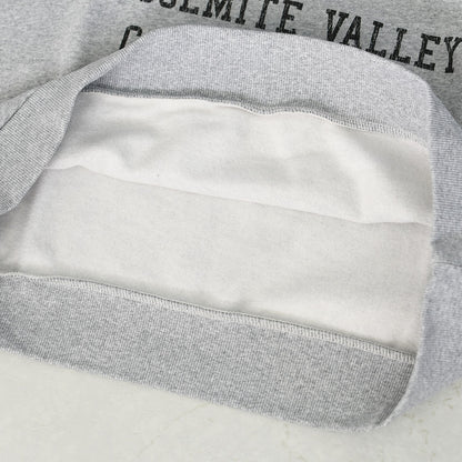 Gramicci [グラミチ] YOSEMITE VALLEY SWEATSHIRT [g6fm-j092] ヨセミテ バレー スウェットシャツ・グラフィック・クルーネック・プルオーバー・グラフィックプリント・MEN'S [2026AW]