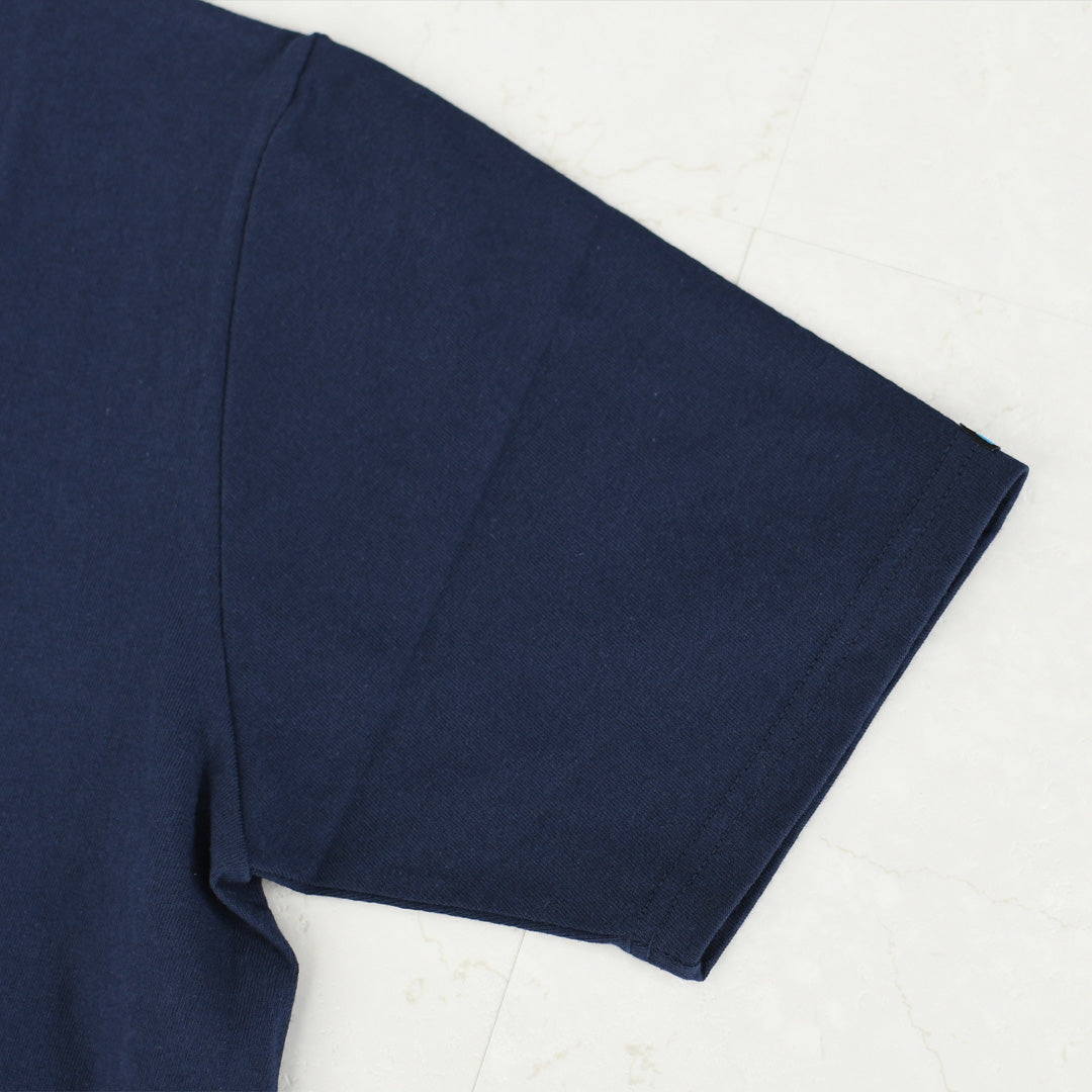 KAVU [カブー] OP Apple Tee [19822425] ワンポイント アップル Tシャツ・Tシャツ・半袖・キャンプ・登山・アウトドア・フェス・ショートスリーブ・コットンTee・MEN'S / LADY'S [2026SS]
