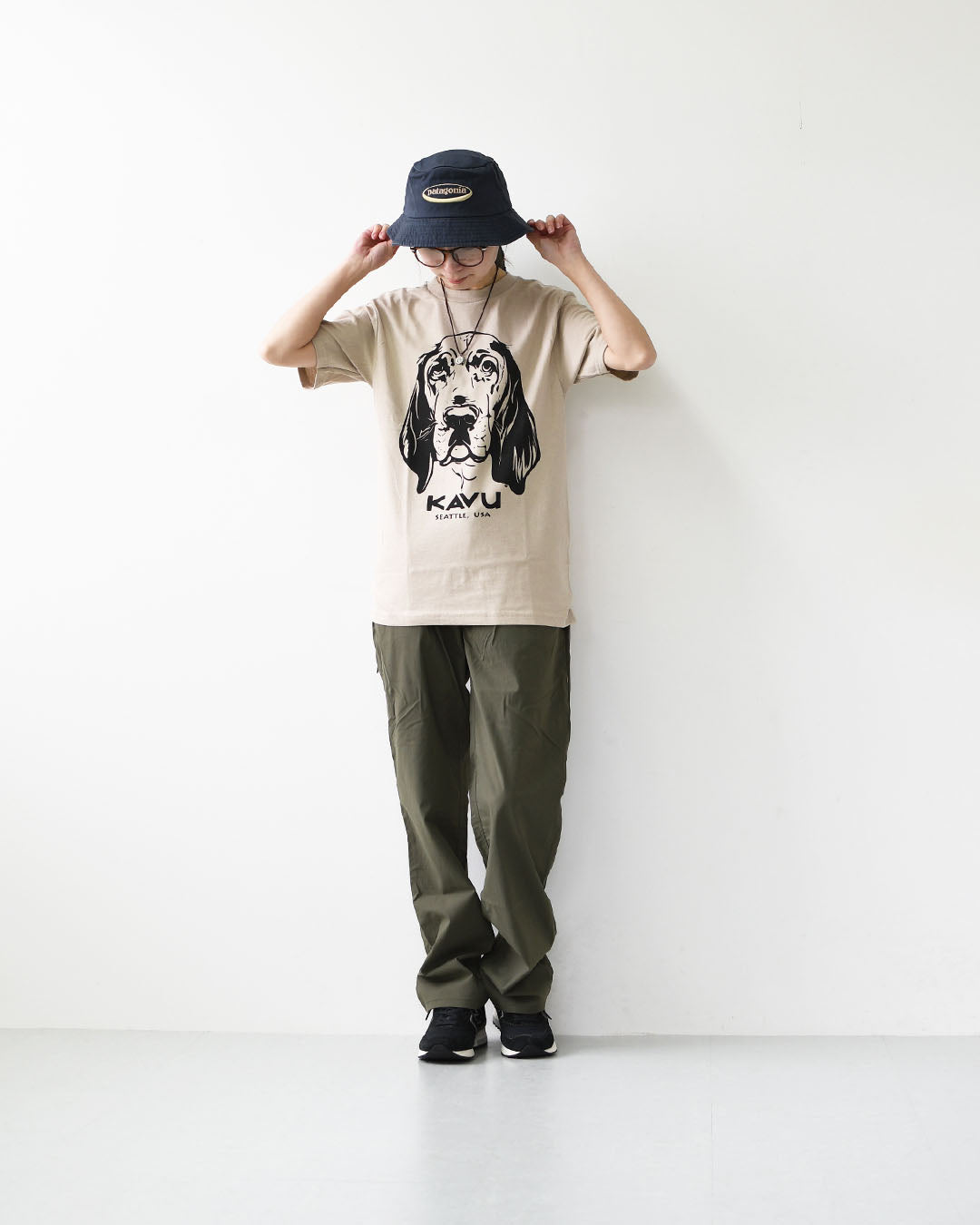 KAVU [カブー] 26 Dog Tee [19822486] 25ドッグ Tシャツ・Tシャツ・半袖・キャンプ・登山・アウトドア・ショートスリーブ・アニマル柄・MEN'S / LADY'S [2026SS]