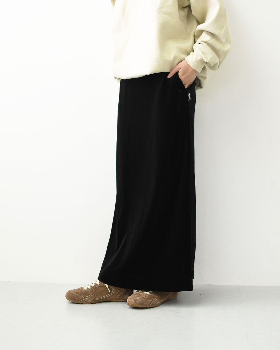 KAVU [カブー] Velor Skirt [19822527] ウィメンズ ベロアスカート・ロングスカート・ベロア素材・ナロースカート・Iラインスカート・キャンプ・アウトドア・LADY'S [2026AW]