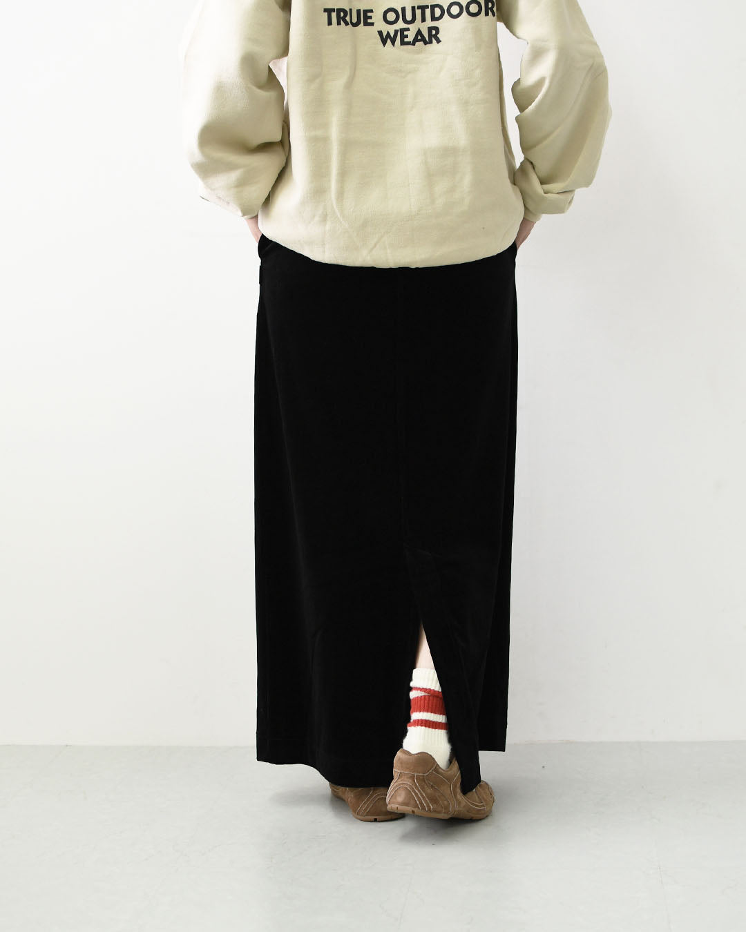 KAVU [カブー] Velor Skirt [19822527] ウィメンズ ベロアスカート・ロングスカート・ベロア素材・ナロースカート・Iラインスカート・キャンプ・アウトドア・LADY'S [2026AW]