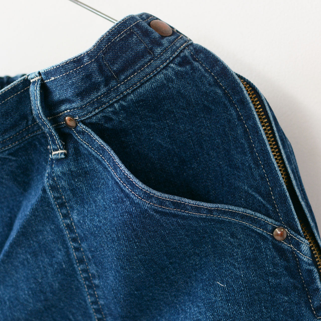 ordinary fits [オーディナリーフィッツ] RANCH PANTS [107] ランチパンツ・ユーズド・スラブデニム・ジェームスシルエット・サイドジッパー・ユニセックス・MEN'S / LADY'S [2025AW]