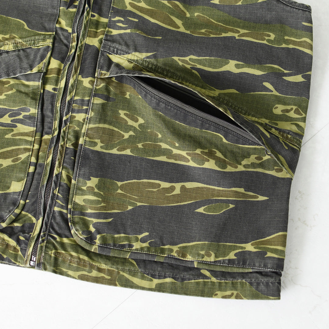 orslow [オアスロウ]UTILITY VEST -TIGER.CAMO- [01-9020-TGC]  ユーティリティベスト -タイガーカモ-・ミリタリーベスト・ノースリーブアウター・ジップアップベスト・シンプル・ヴィンテージライク・ワークベスト・アウトドア・キャンプ・MEN'S/LADY'S[2026SS]
