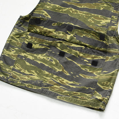 orslow [オアスロウ]UTILITY VEST -TIGER.CAMO- [01-9020-TGC]  ユーティリティベスト -タイガーカモ-・ミリタリーベスト・ノースリーブアウター・ジップアップベスト・シンプル・ヴィンテージライク・ワークベスト・アウトドア・キャンプ・MEN'S/LADY'S[2026SS]
