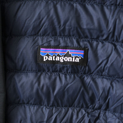 Patagonia [パタゴニア正規代理店] W's LW Reversible Down Sweater Cardigan [31905] ウィメンズ・ライトウェイト・リバーシブル・ダウン・セーター・カーディガン・LADY'S [2026AW]