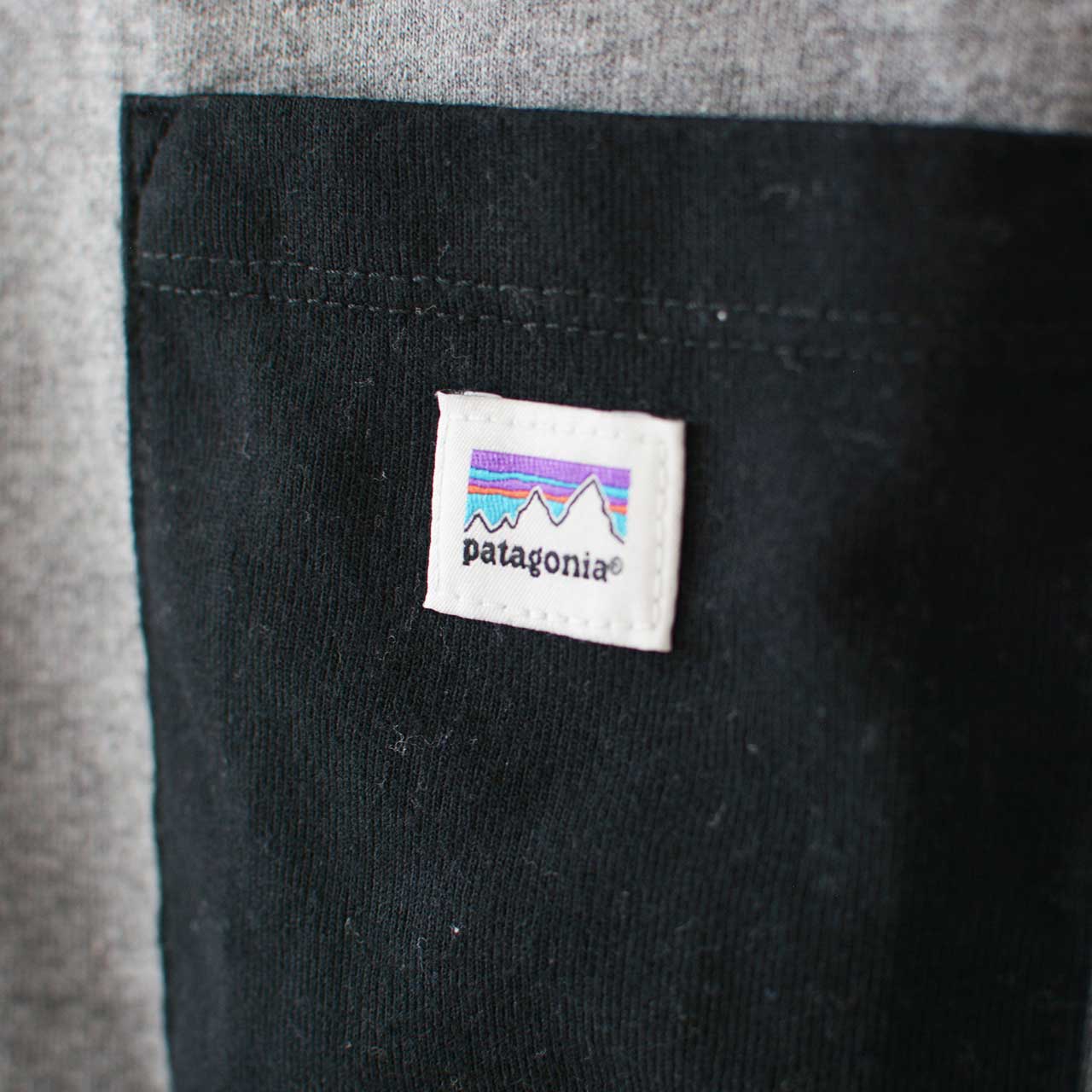 Patagonia [パタゴニア正規代理店] L/S Shop Sticker Pocket Responsibili-Tee [37763] ロングスリーブ・ショップ・ステッカー・ポケット・レスポンシビリティー [2024AW]