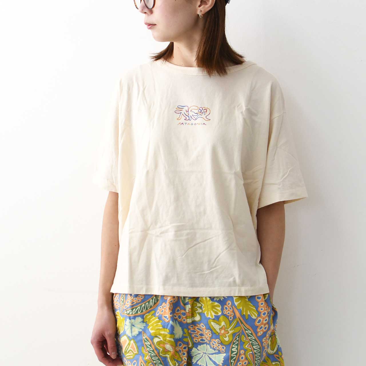 Patagonia [パタゴニア正規代理店] W's Mutualism Easy Cut Organic T-Shirt [37802] ウィメンズ・ミューチュアリズム・イージーカット・オーガニック・Tシャツ [2025SS]