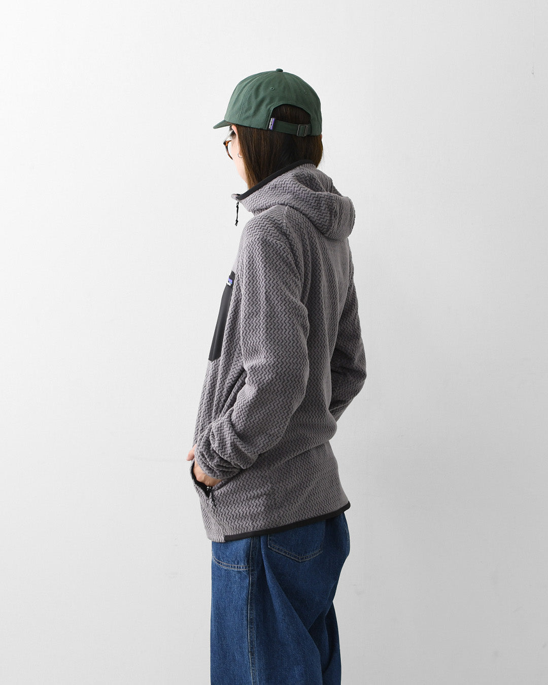 Patagonia [パタゴニア正規代理店] M's R1 Air Full-Zip Hoody [40256] メンズ・R1 エア・フルジップ・フーディ・MEN'S [2026AW]