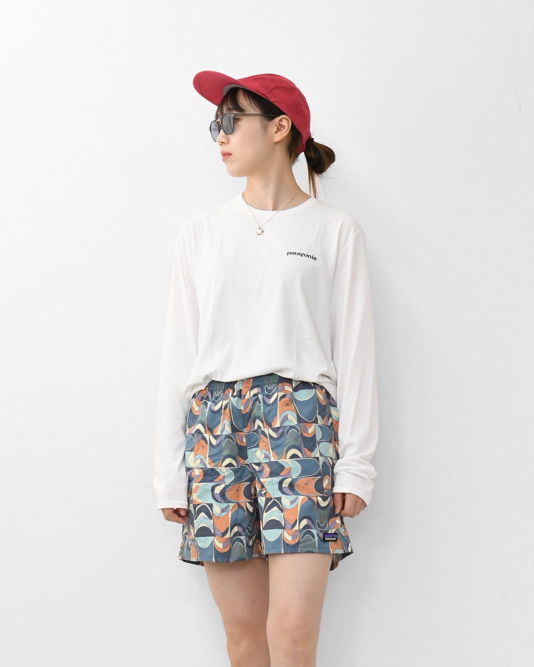 Patagonia [パタゴニア正規代理店] Ms L/S Cap Cool Daily Graphic Shirt - Waters [45170] メンズロングスリーブキャプリーンクールデイリーグラフィックシャツ（ウォーターズ）長袖Tシャツ・MEN'S / LADY'S [2025AW]