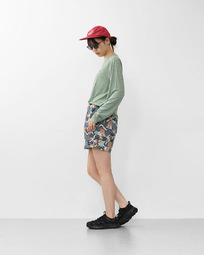 Patagonia [パタゴニア正規代理店] Ms L/S Cap Cool Daily Graphic Shirt - Waters [45170] メンズロングスリーブキャプリーンクールデイリーグラフィックシャツ（ウォーターズ）長袖Tシャツ・MEN'S / LADY'S [2025AW]