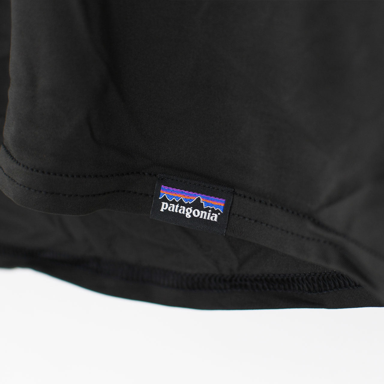 Patagonia [パタゴニア正規代理店] M's Cap Cool Daily Graphic Shirt [45235] メンズ・キャプリーン・クール・デイリー・グラフィック・シャツ・MEN'S [2025SS]