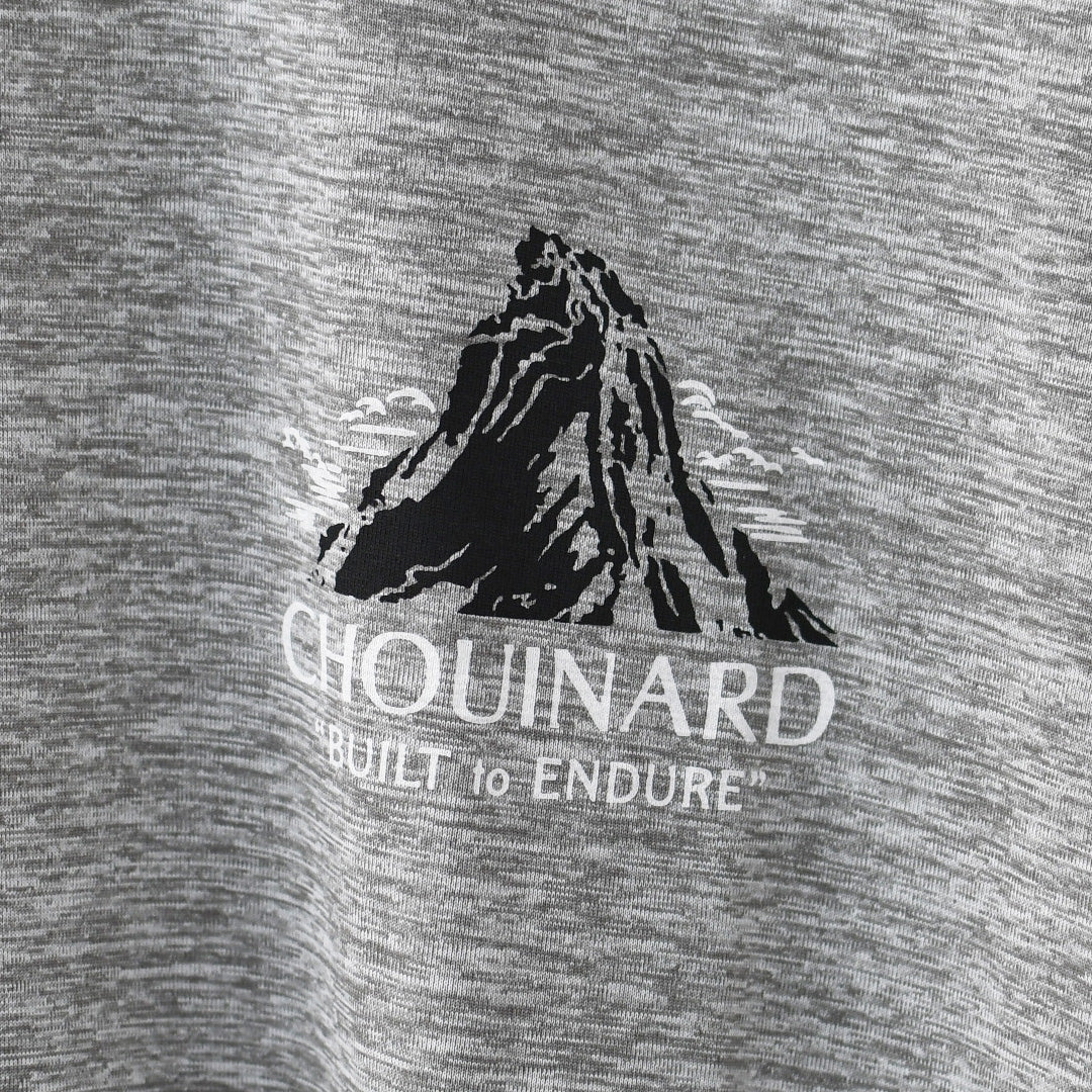 Patagonia [パタゴニア正規代理店] M's Cap Cool Daily Shirt - Chouinard Crest [45480] メンズ・キャプリーン・クール・デイリー・シャツ（シュイナード・クレスト）・MEN'S [2026SS]