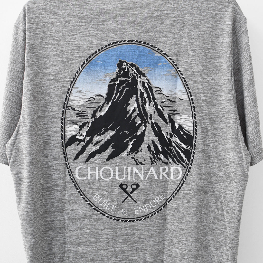 Patagonia [パタゴニア正規代理店] M's Cap Cool Daily Shirt - Chouinard Crest [45480] メンズ・キャプリーン・クール・デイリー・シャツ（シュイナード・クレスト）・MEN'S [2026SS]