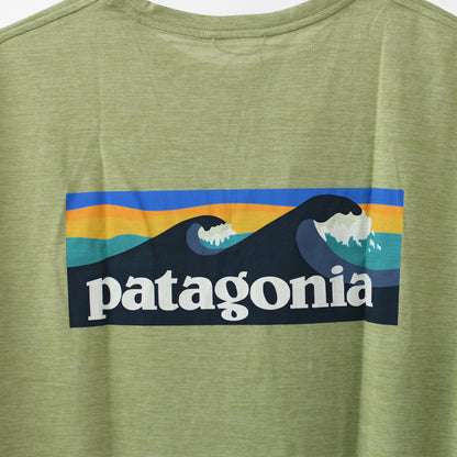 Patagonia [パタゴニア正規代理店] M's Cap Cool Daily Shirt - Boardshort Logo [45481] メンズ・キャプリーン・クール・デイリー・シャツ（ボードショーツ・ロゴ）・MEN'S [2026SS]