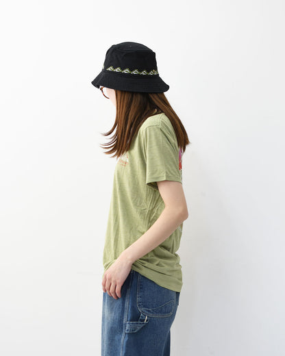 Patagonia [パタゴニア正規代理店] W's Cap Cool Daily Shirt - Chouinard Crest [45488] ウィメンズ・キャプリーン・クール・デイリー・シャツ（シュイナード・クレスト）・半袖Tシャツ・LADY'S [2026SS]