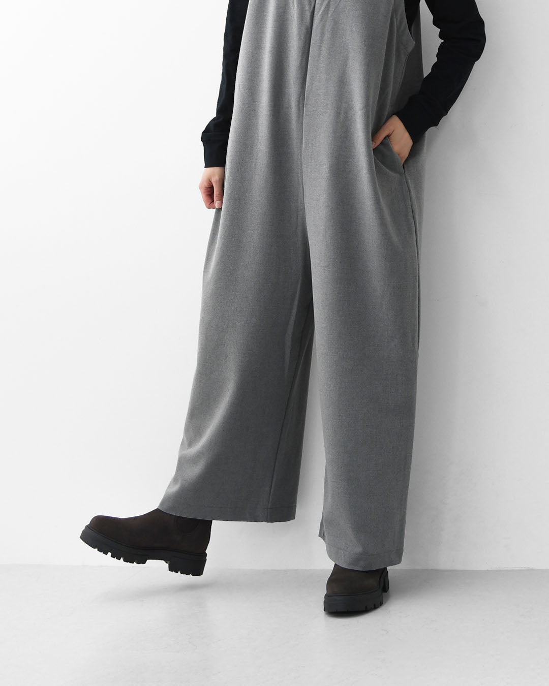 prit [プリット] 30/2ツイルストレッチ裏起毛　Vネックオールインワン [P70620] サロペット・Vネック・ゆったりシルエット・LADY'S [2025AW]