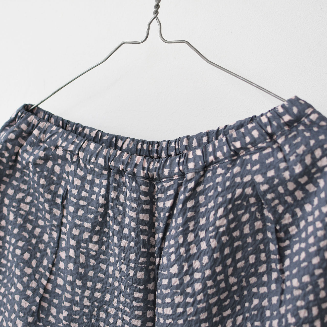 prit [プリット] 80/1ローンラフチェックプリント ワンタックバギーパンツ [P71520] [2025SS]