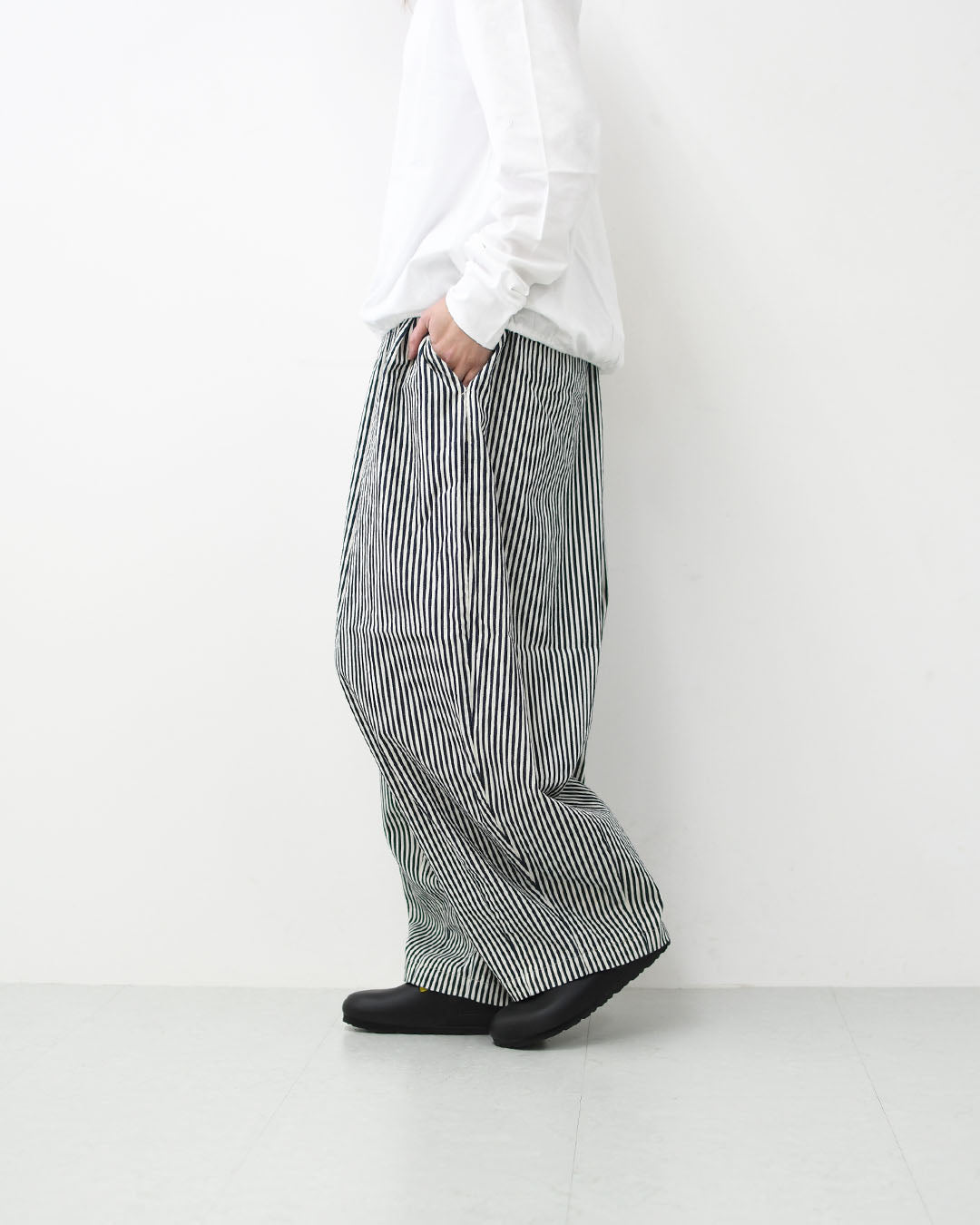 prit [プリット] 8oz ヒッコリーデニムボールパンツ [P71614] ヒッコリー柄・縦縞・ストライプ・ゆったりシルエット・リラックスパンツ・ナチュラルコーデ・カジュアル・柔らかデニム・LADY'S [2026SS]