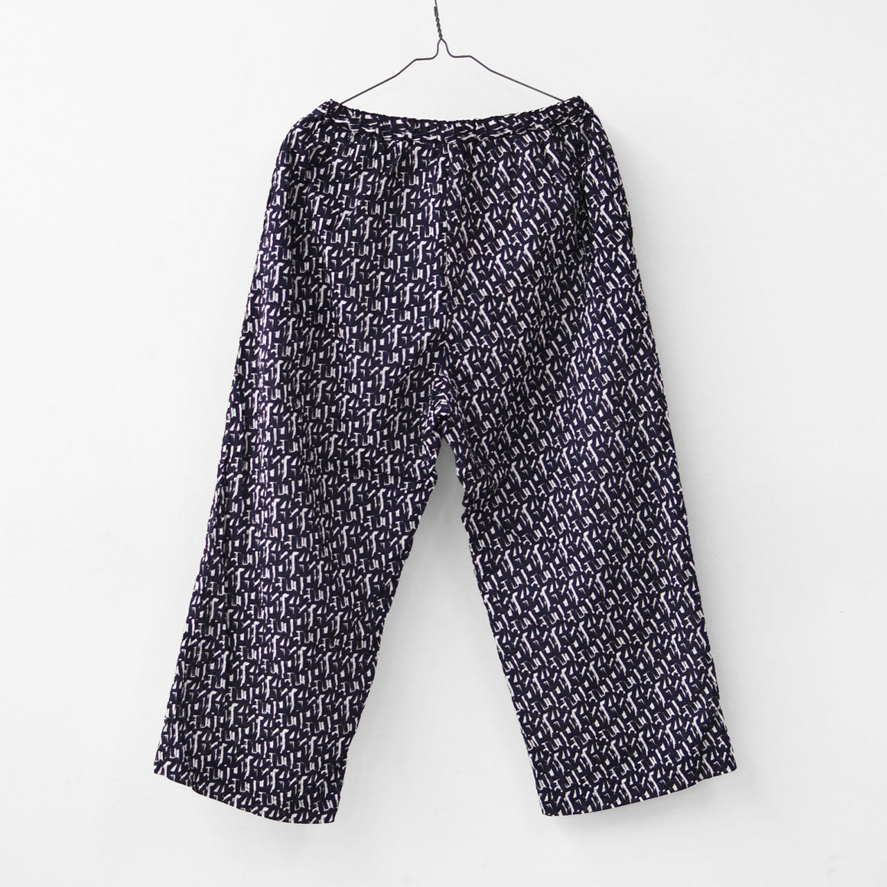 prit [プリット] 80/1ローンミラクルウェーブ加工幾何学プリントワイドパンツ [P72516]  [2025SS]