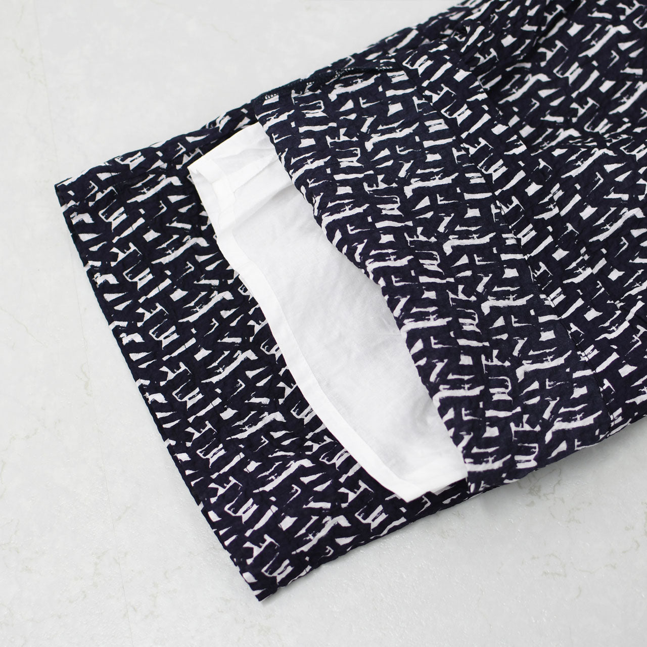 prit [プリット] 80/1ローンミラクルウェーブ加工幾何学プリントワイドパンツ [P72516]  [2025SS]