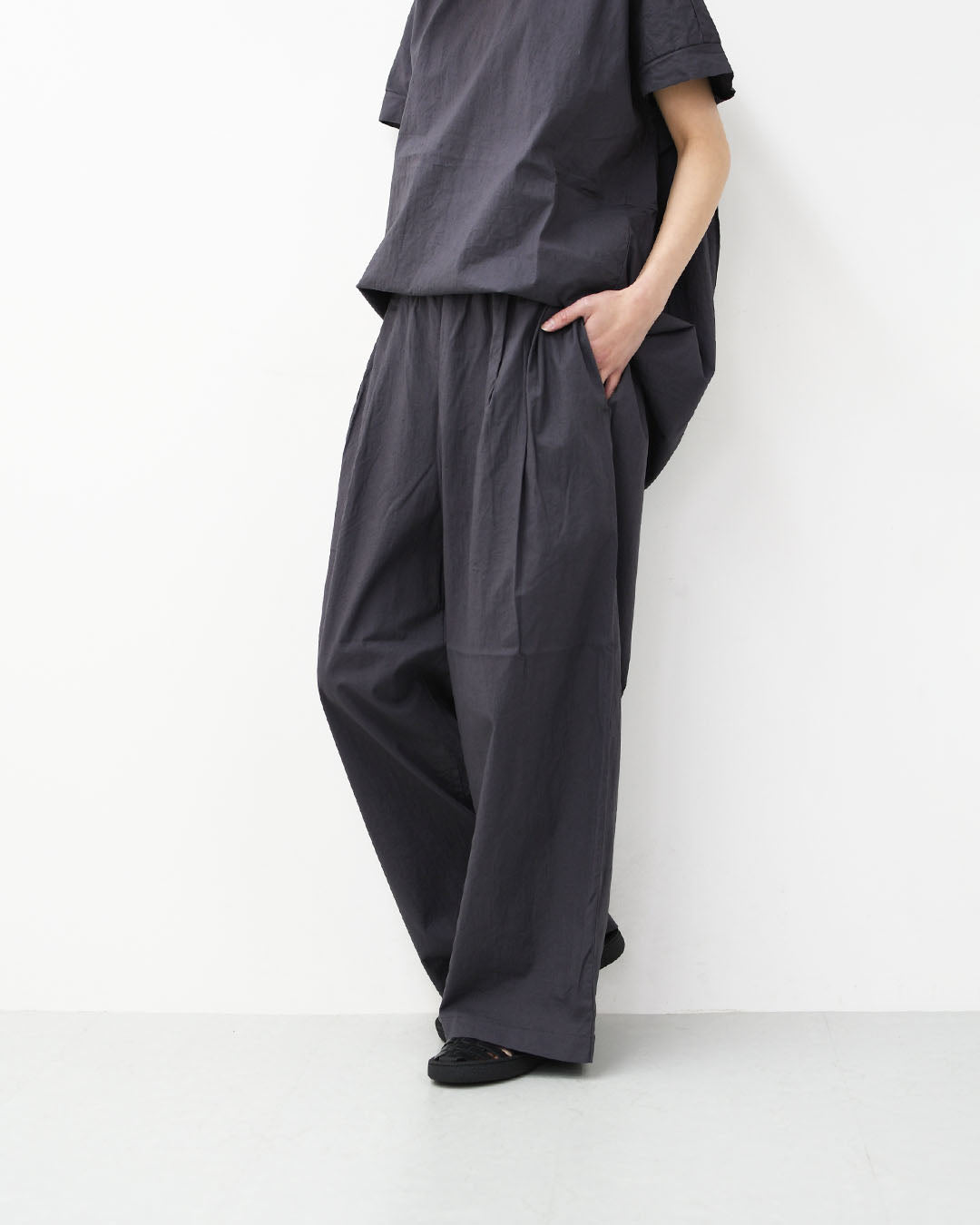prit [プリット] コットンリネンワッシャー中白染めタックワイドパンツ [P72614] イージーパンツ・リラックスパンツ・ゆったっりシルエット・ワイドパンツ・ヴィンテージ・LADY'S [2026SS]