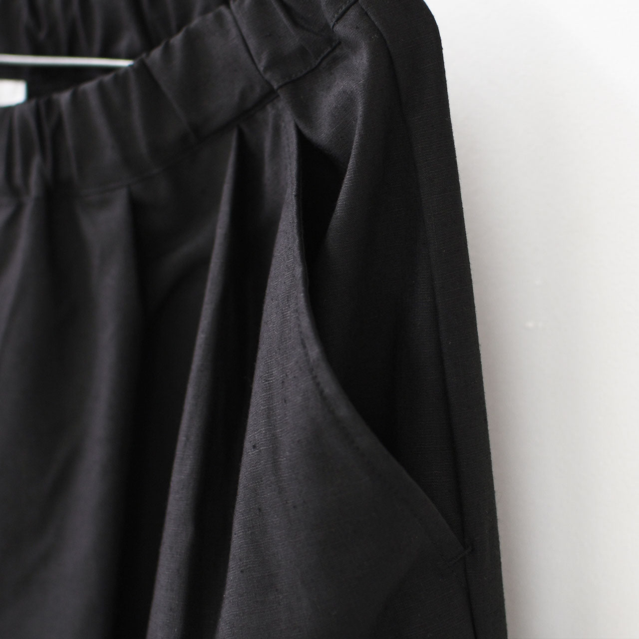 prit [プリット] リネン混ストレッチシャンブレー タックバギーパンツ [P92522]  [2025SS]