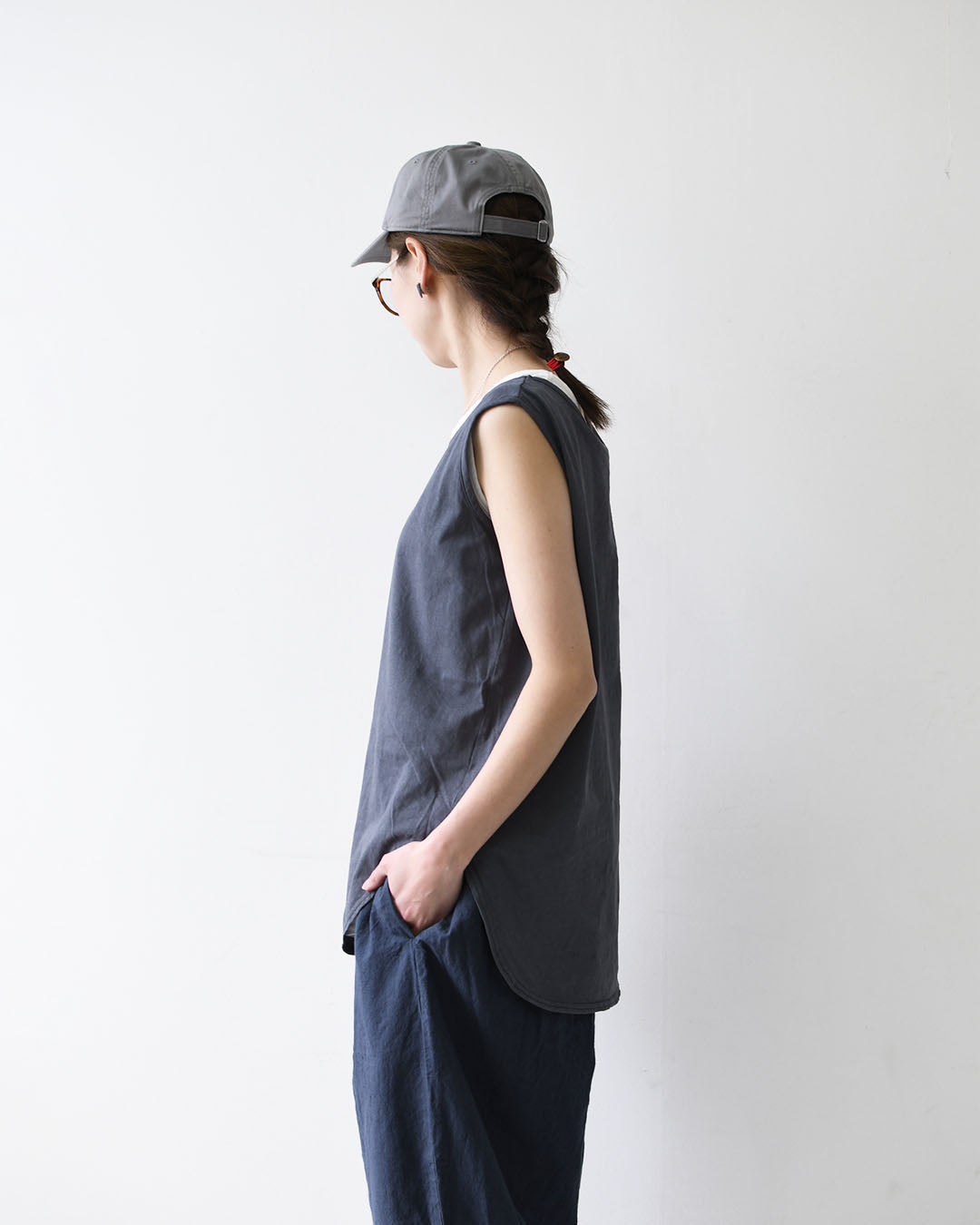 prit [プリット] 40/1ムラ糸MVSハイゲージ天竺ラウンドヘムノースリーブ [P92638] ノースリーブ・ノースリーブTシャツ・タンクトップ・インナー・コットン・LADY'S [2026SS]