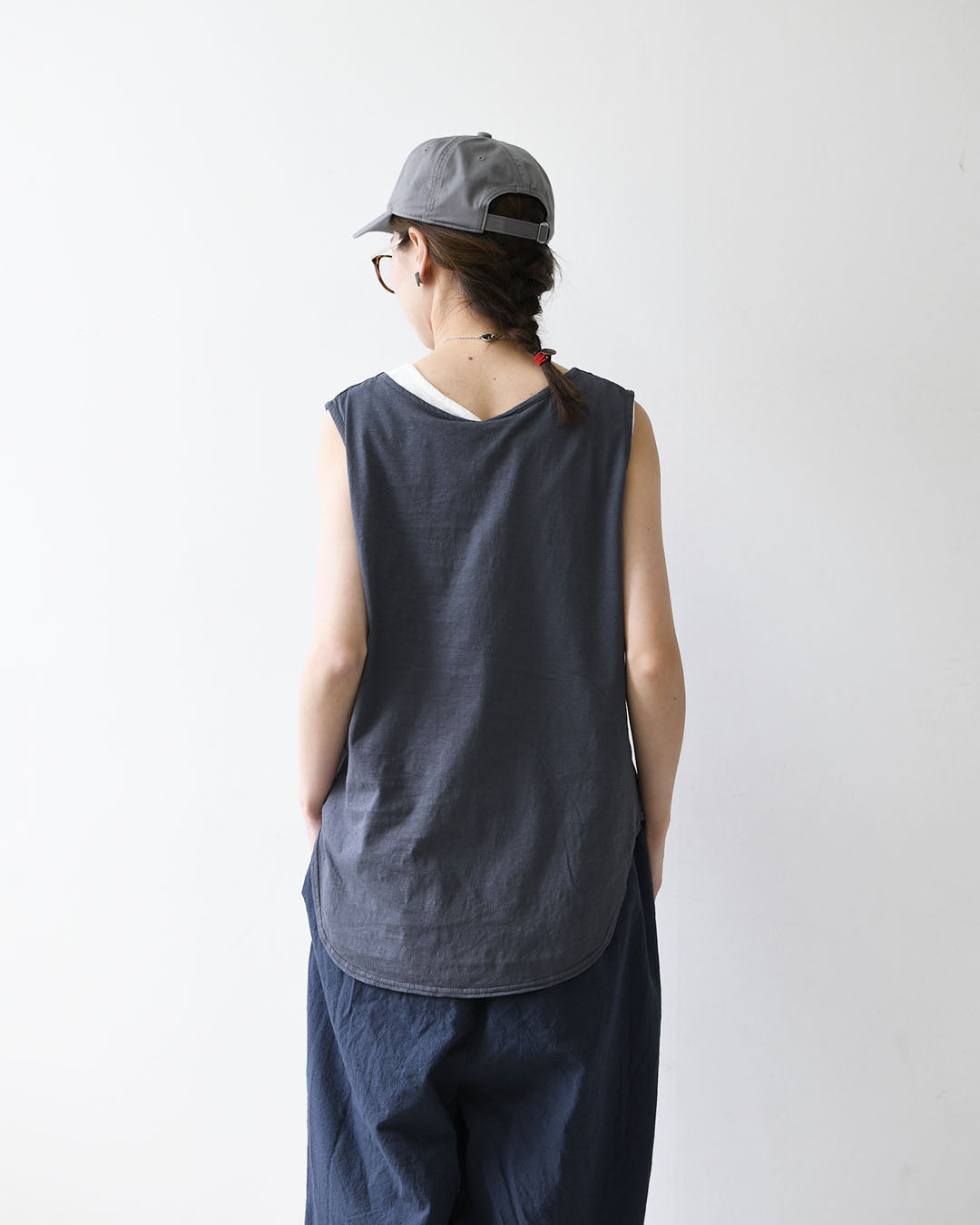 prit [プリット] 40/1ムラ糸MVSハイゲージ天竺ラウンドヘムノースリーブ [P92638] ノースリーブ・ノースリーブTシャツ・タンクトップ・インナー・コットン・LADY'S [2026SS]