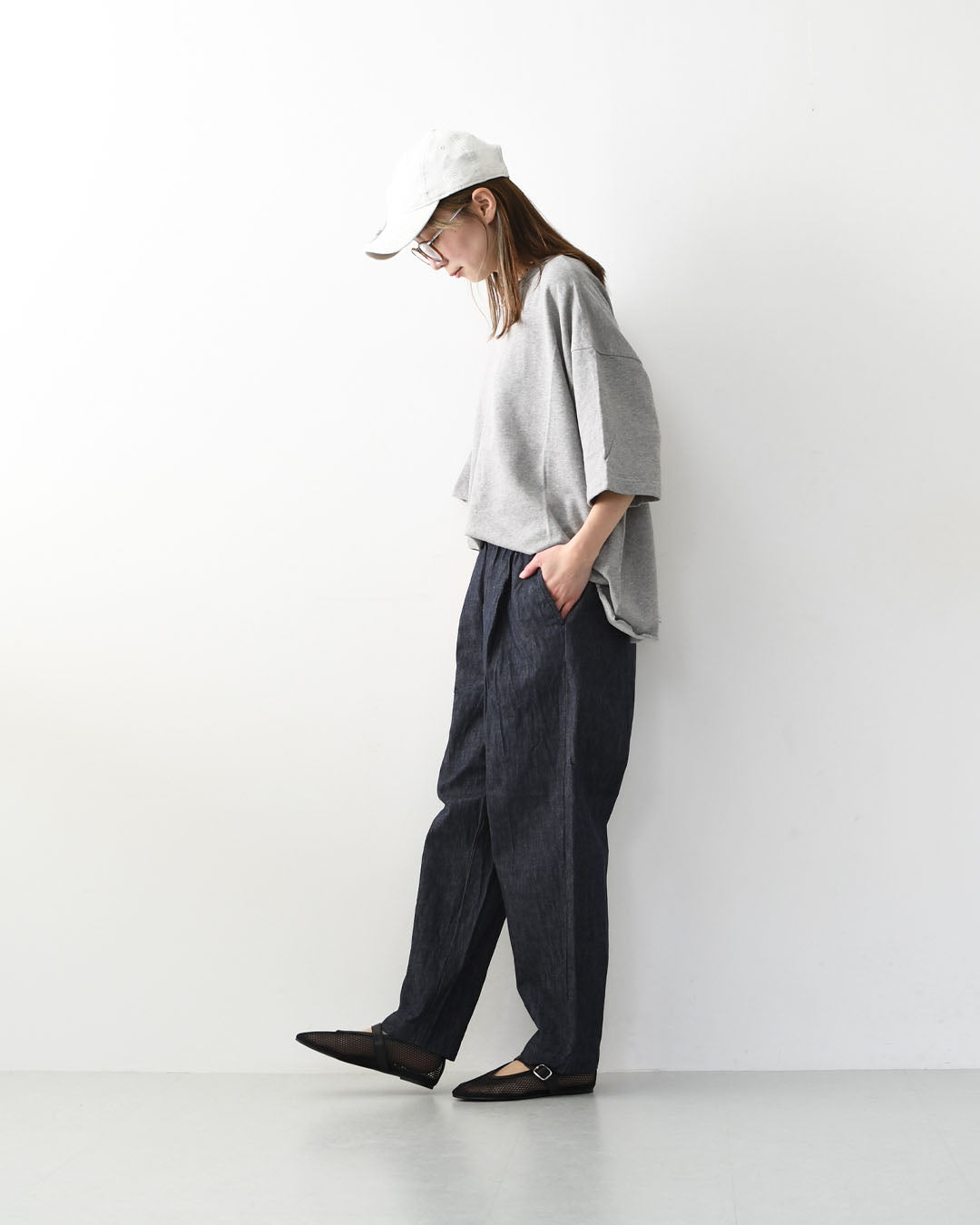 RINEN [リネン] 6オンスノットインディゴテーパードパンツ [R49604-W] デニムパンツ・テーパードパンツ・ベーシックパンツ・ゆったりシルエット・LADY'S [2026SS]
