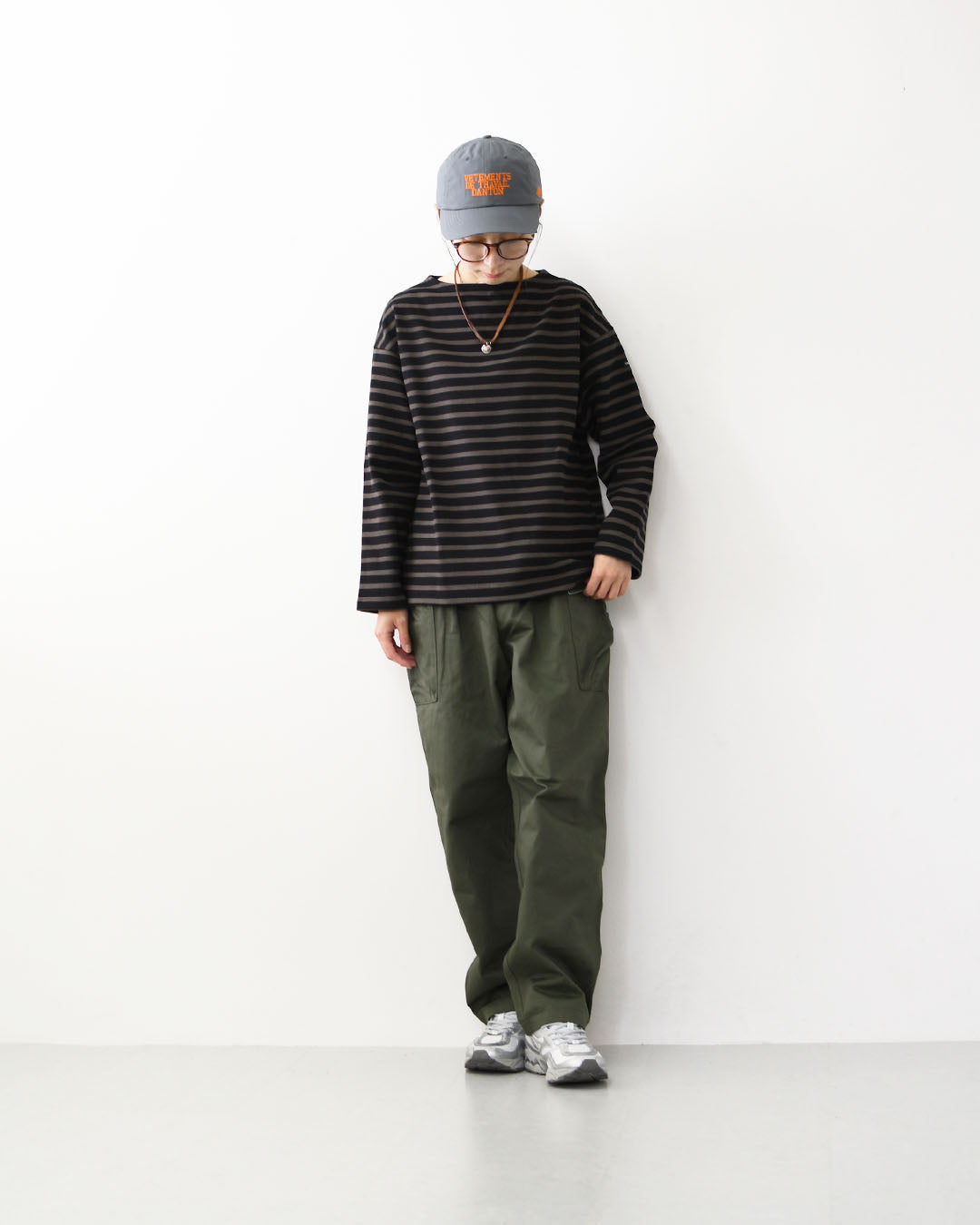SAINT JAMES [セントジェームス 正規販売店] 20JC OUESS LOOSE BORDER - NOIR/TAUPE [20jclb-noi-ta] ウェッソンルーズ ボーダー・カットソー・長袖・コットン・ボートネック・MEN'S / LADY'S [2026AW]