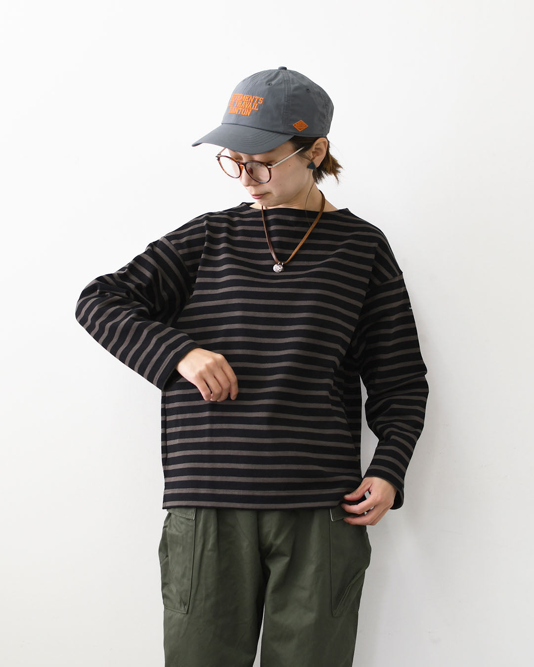SAINT JAMES [セントジェームス 正規販売店] 20JC OUESS LOOSE BORDER - NOIR/TAUPE [20jclb-noi-ta] ウェッソンルーズ ボーダー・カットソー・長袖・コットン・ボートネック・MEN'S / LADY'S [2026AW]