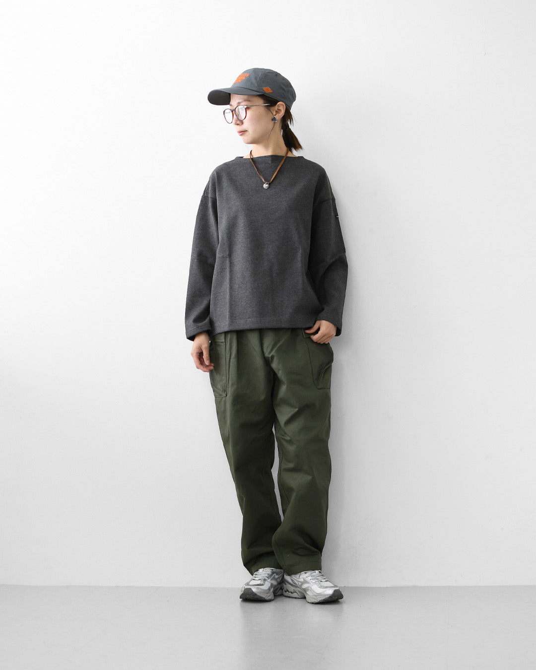 SAINT JAMES [セントジェームス 正規販売店] 20JC OUES LOOSE SOLID - T.CHACOL GREY [20jcls-tcgry] ウェッソンルーズ ソリッド・チャコールグレー・無地・カットソー・長袖・コットン・ボートネック・MEN'S / LADY'S [2026AW]