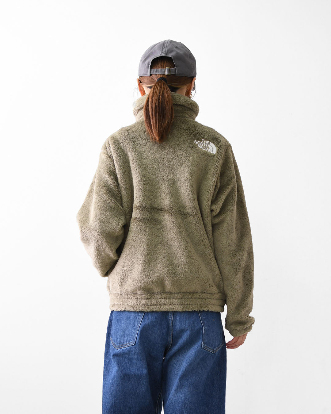 【PRE SALE】THE NORTH FACE  [ザ・ノース・フェイス正規代理店] Short Versa Loft Jacket [NAW62550] ショートバーサロフトジャケット・ショートジャケット・アウター・保温・キャンプ・焚き火・アウトドア・LADY'S [2025AW]