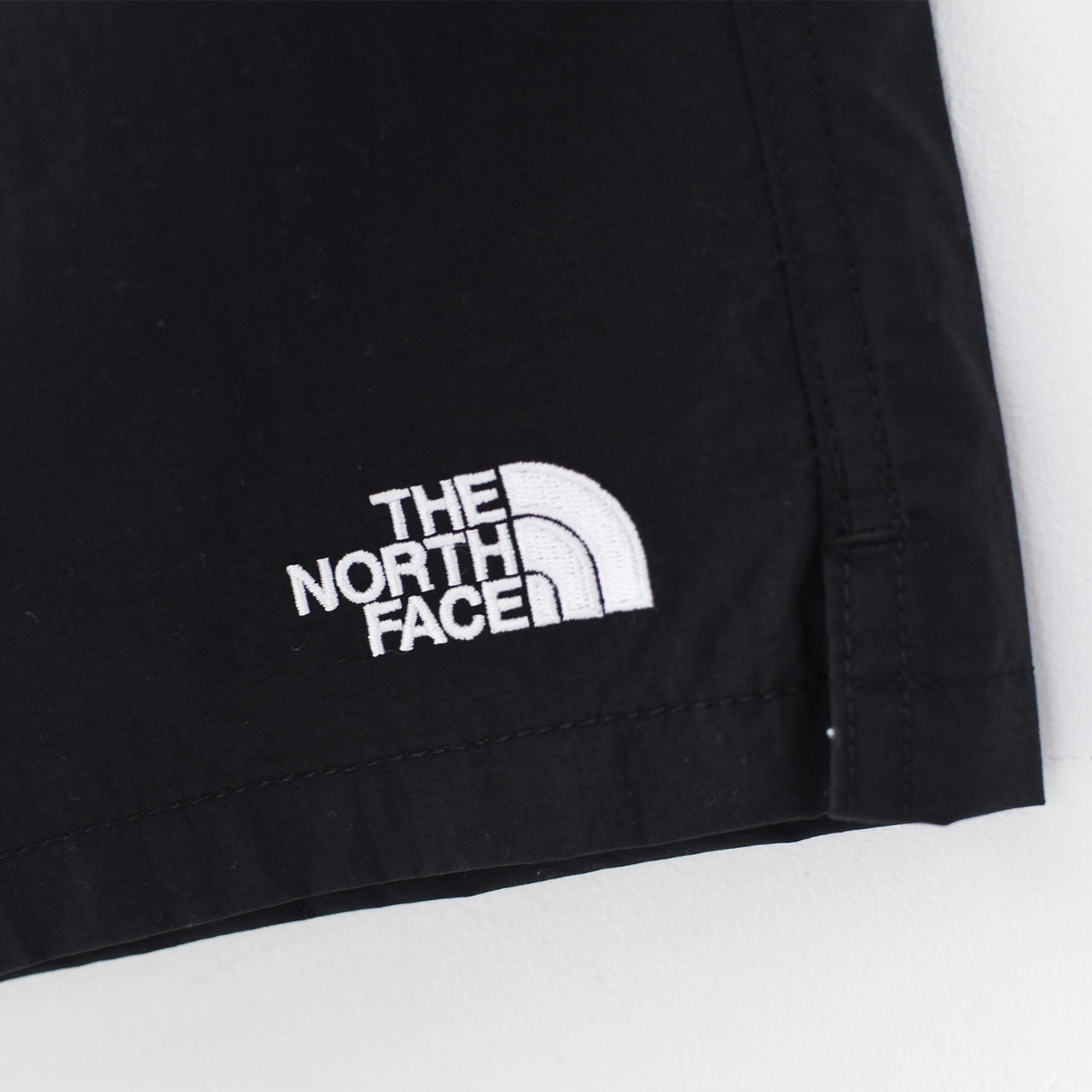 THE NORTH FACE [ザ ノースフェイス正規代理店] Versatile Mid [NB42331] バーサタイルミッド（メンズ）・MEN'S [2025SS]