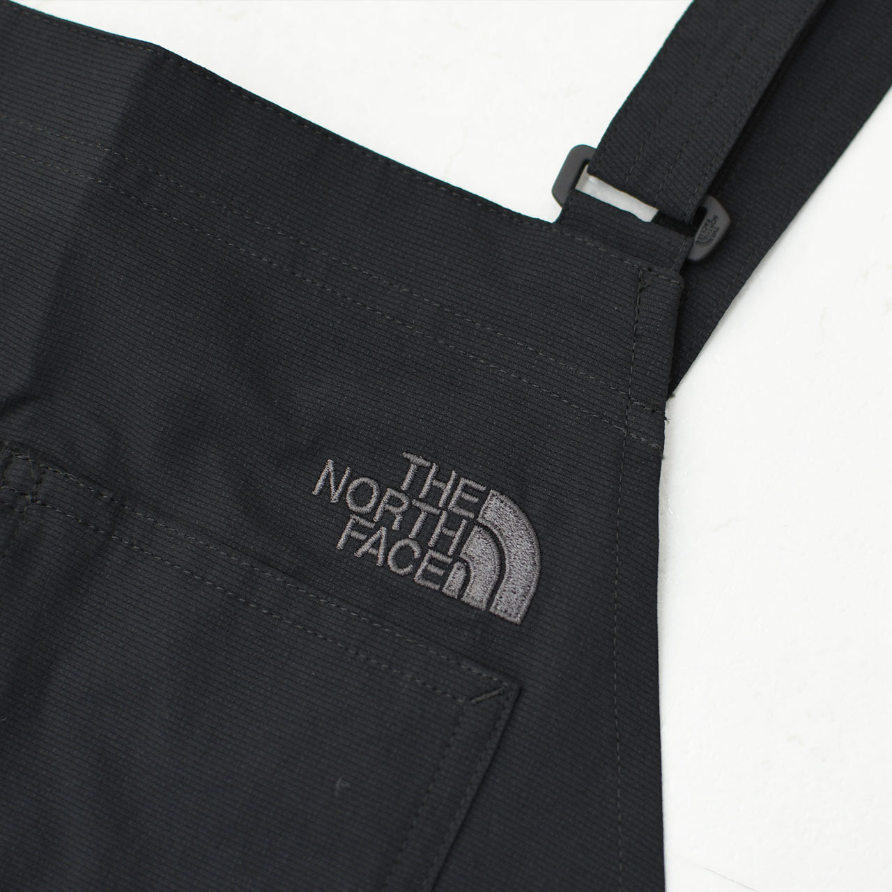 THE NORTH FACE [ザ ノースフェイス正規代理店] TNF Be Free Overall [NBW32530] TNFビーフリーオーバーオール（レディース） [2025SS]