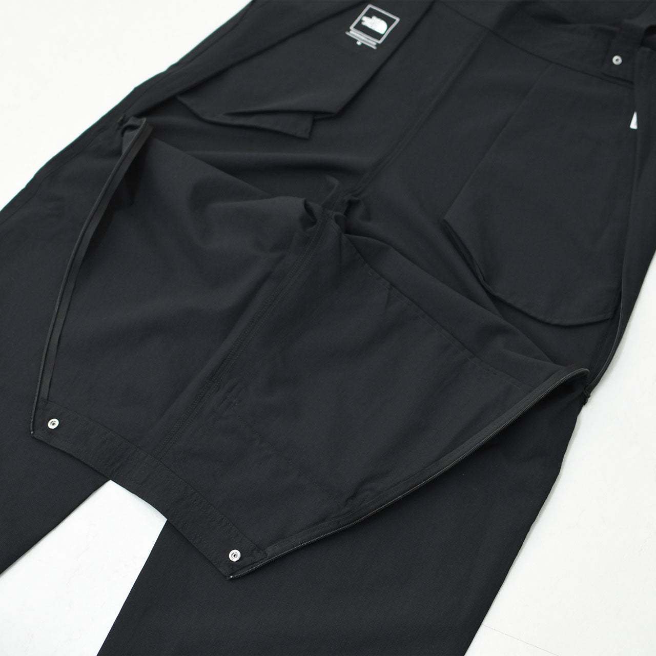 THE NORTH FACE [ザ ノースフェイス正規代理店] TNF Be Free Overall [NBW32530] TNFビーフリーオーバーオール（レディース） [2025SS]