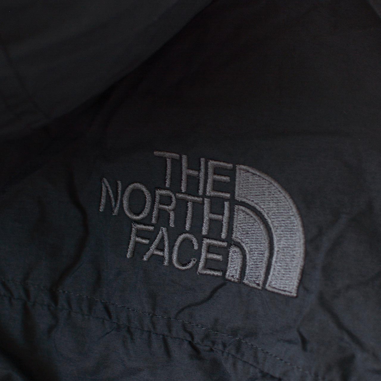 THE NORTH FACE  [ザ・ノース・フェイス正規代理店] Alteration Baffs Jacket [ND92564] オルタレーションバフズジャケット（ユニセックス）・ダウンジャケット・フード付きジャケット・中わた・保温・はっ水・キャンプ・焚き火・アウトドア・MEN'S / LADY'S [2025AW]