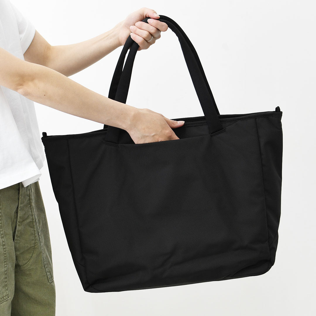 THE NORTH FACE [ザ ノースフェイス正規代理店] Shuttle Tote [NM72610] シャトルトート・トートバッグ・ナイロンショルダーバッグ・MEN'S / LADY'S [2026SS]