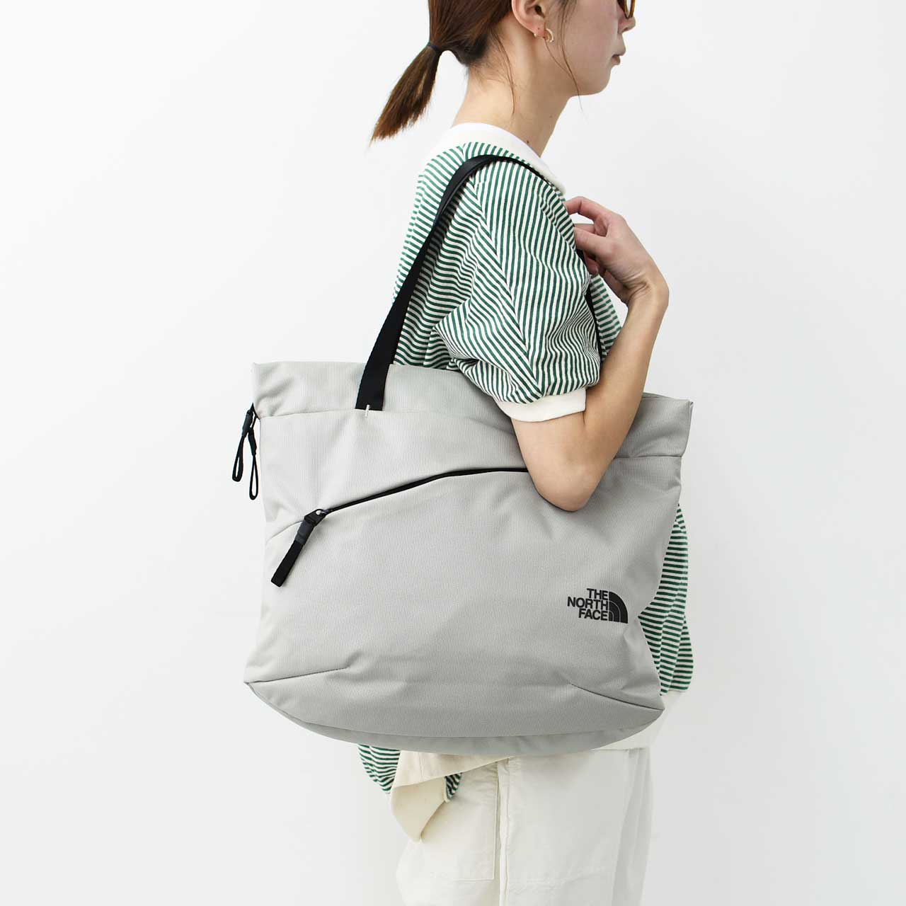 THE NORTH FACE [ザ ノースフェイス正規代理店] Pyrenees Tote [NM82507] ピレネートート [2025SS]