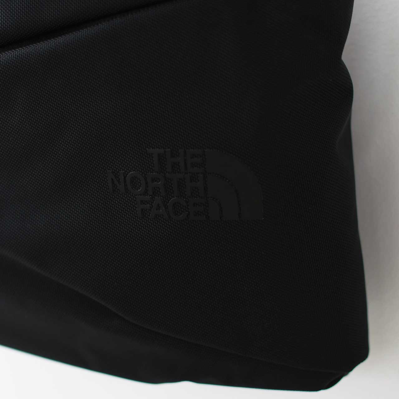 THE NORTH FACE [ザ ノースフェイス正規代理店] Pyrenees Shoulder L [NM82508] ピレネーショルダーL [2026SS]