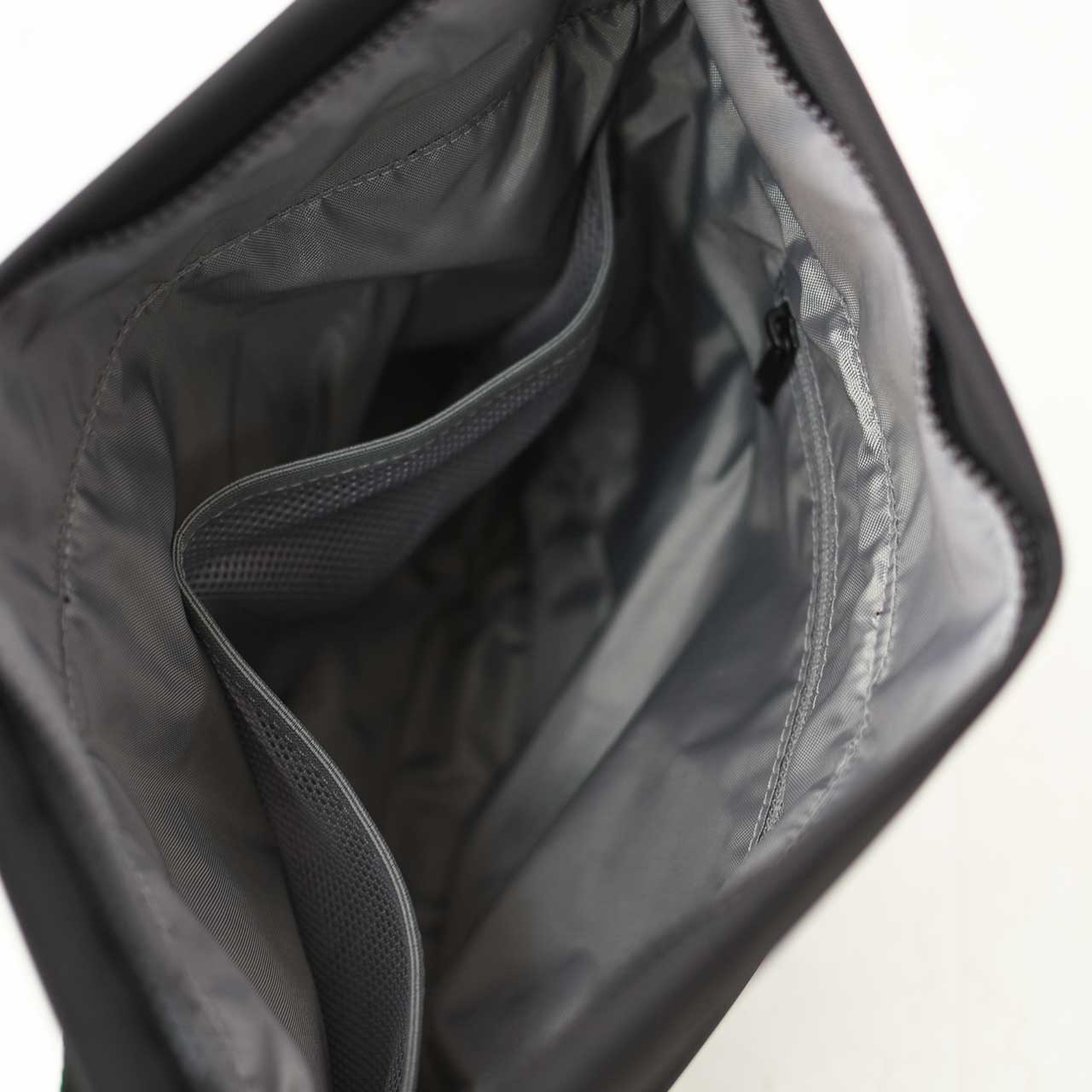 THE NORTH FACE [ザ ノースフェイス正規代理店] Pyrenees Shoulder L [NM82508] ピレネーショルダーL [2026SS]