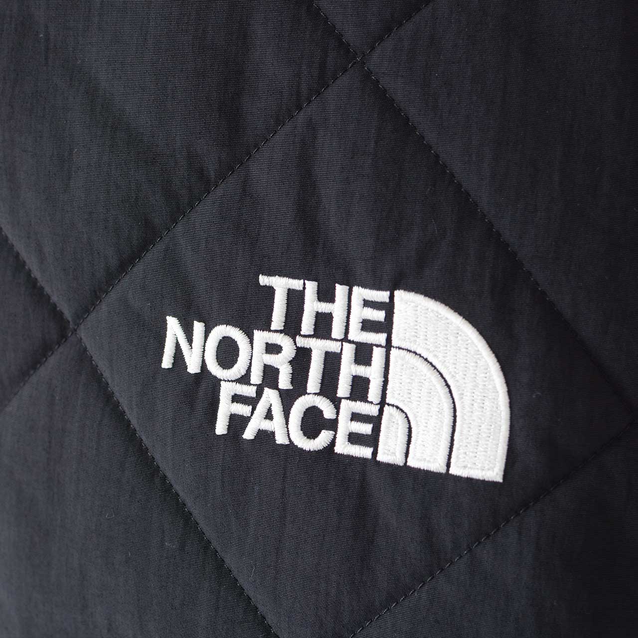 THE NORTH FACE  [ザ・ノース・フェイス正規代理店] Yakkin Jacket [NY82551] ヤッキンジャケット（ユニセックス）・フード付きジャケット・軽量・中わた・保温・はっ水・キャンプ・アウトドア・MEN'S/LADY'S [2025AW]