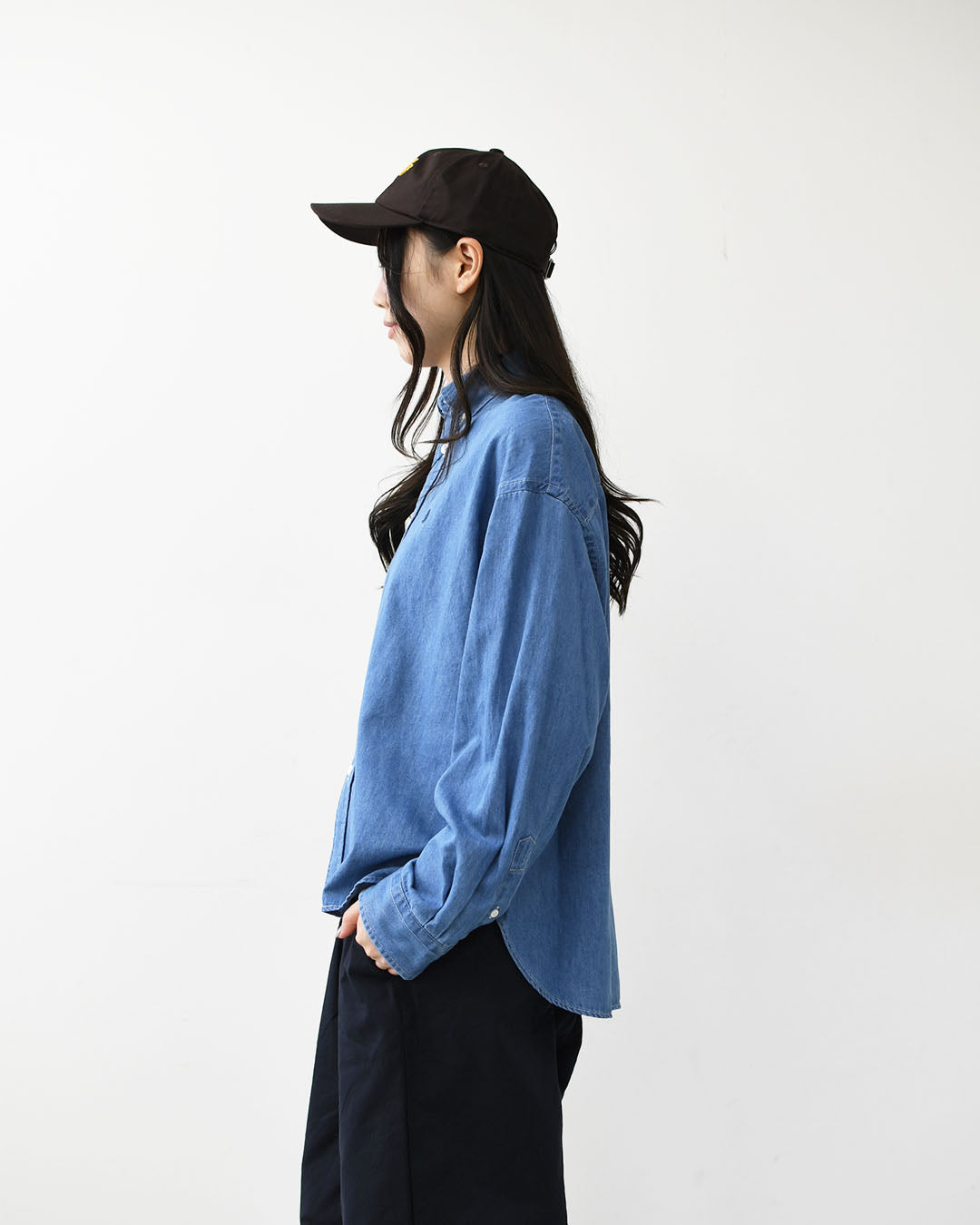 Gymphlex  [ジムフレックス] W LIGHT DENIM SHORT B.D. SHIRT L/S [GY-B0198SDM] ライトデニム ショートボタンダウン長袖シャツ・デニムシャツ・長袖デニムシャツ・ボタンダウンシャツ・羽織・LADY'S [2026AW]