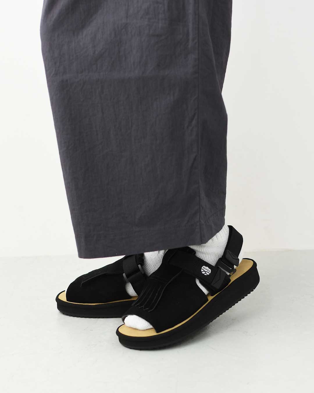 SHAKA [シャカ] OPEN TOE MULE KILT SUEDE [SK-356] オープントゥ ミュール キルト スエード・4WAYサンダル・ミュール・サンダル・スリッパライク・スエード・タッセル付き・カジュアル・アウトドア・フェス・キレイめ・LADY'S [2026SS]